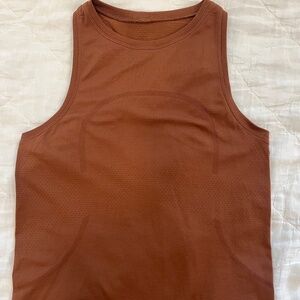 Lululemon Swiftly Tech high neck Tank
